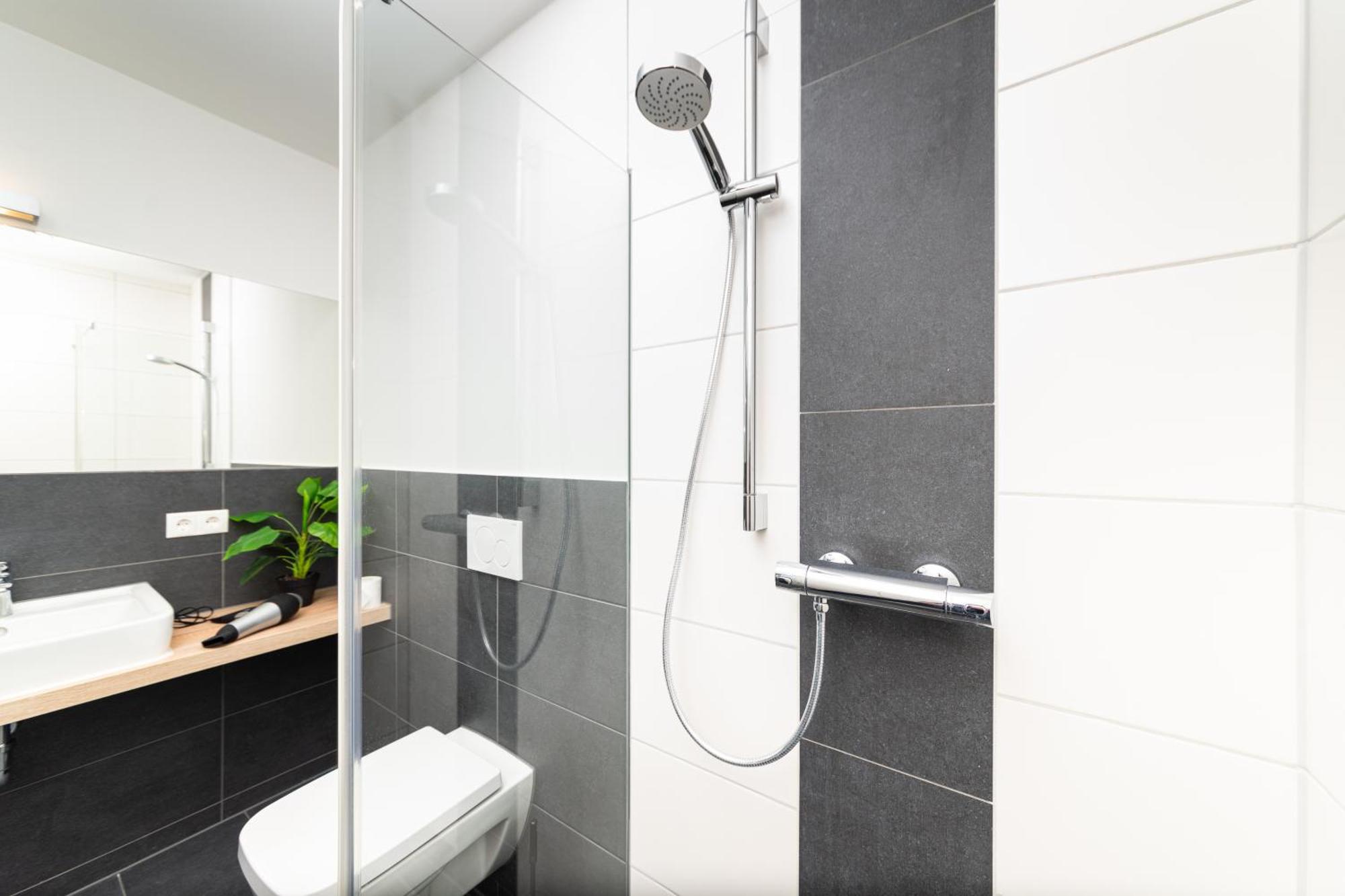 Aparthotel Avangard Living Fitness & Spa 포르히하임 외부 사진