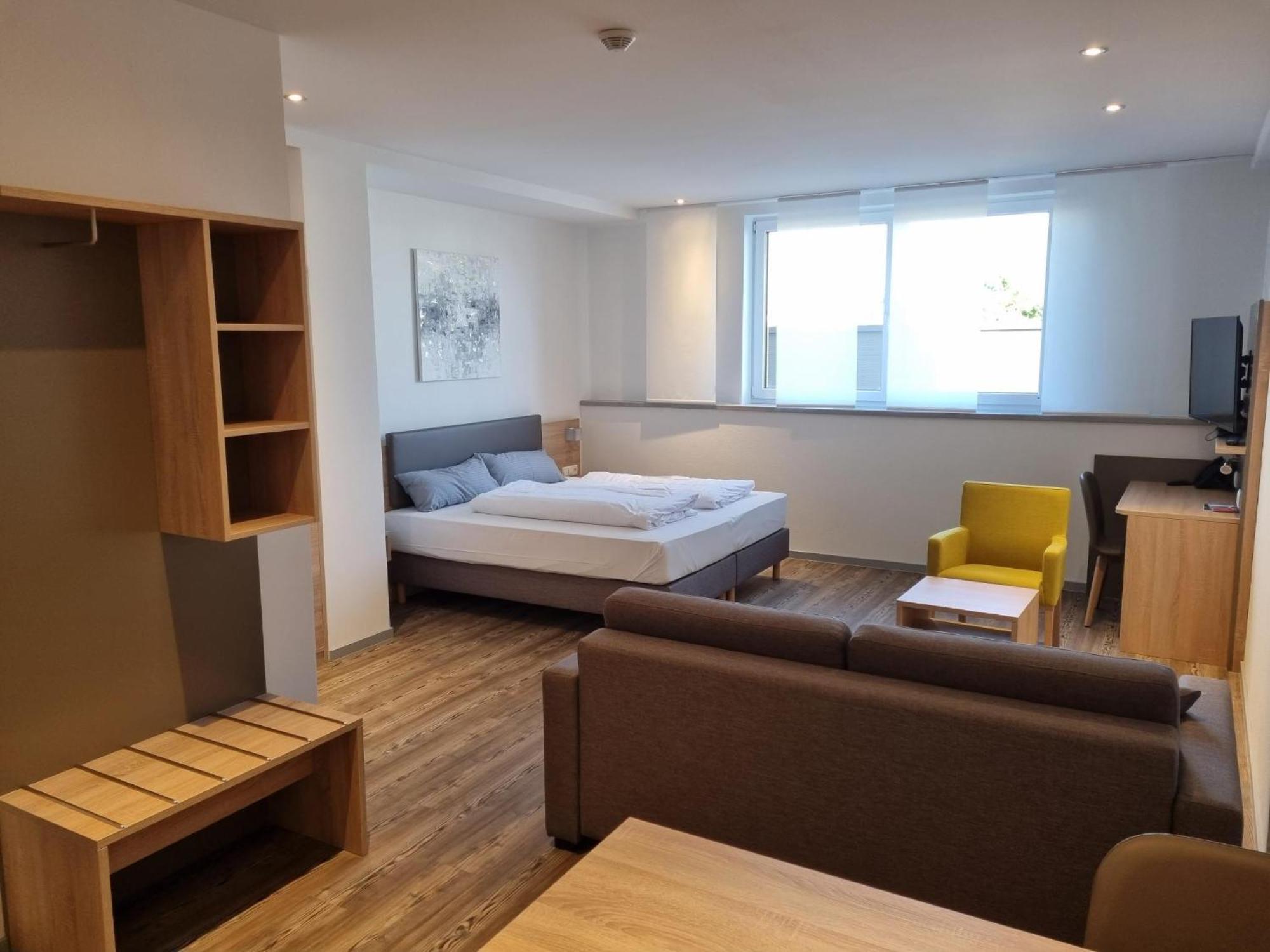 Aparthotel Avangard Living Fitness & Spa 포르히하임 외부 사진