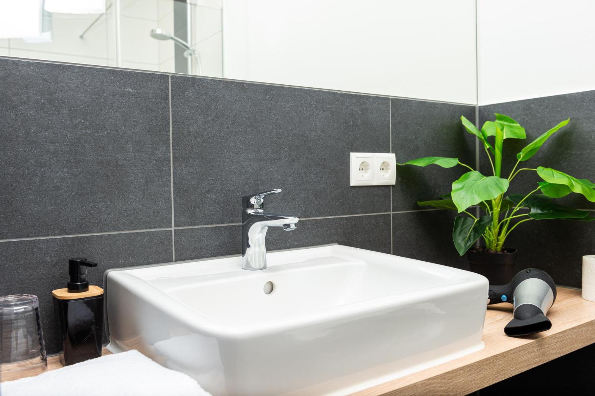 Aparthotel Avangard Living Fitness & Spa 포르히하임 외부 사진